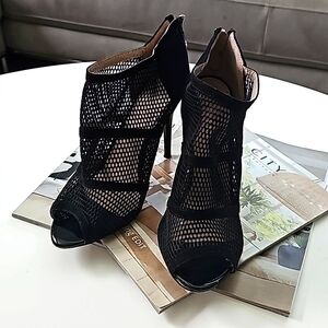 Bakers Jaylee Black Mesh Peep Toe Booties